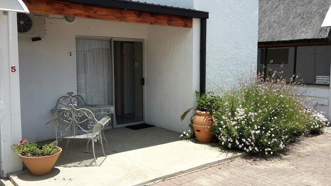 Bettie'S Luxury Lodge Kroonstad Rum bild