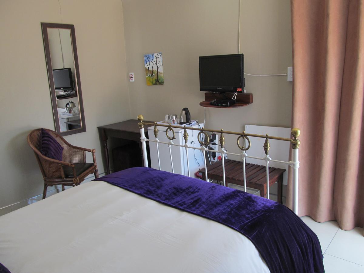 Bettie'S Luxury Lodge Kroonstad Rum bild